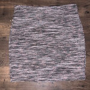 Patterned pencil skirt